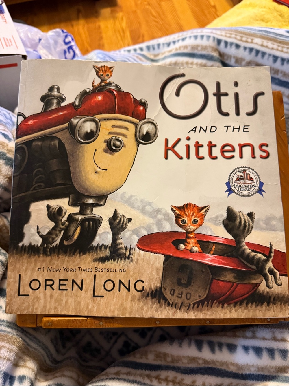 Otis and the Kittens Children's Book by Loren Long